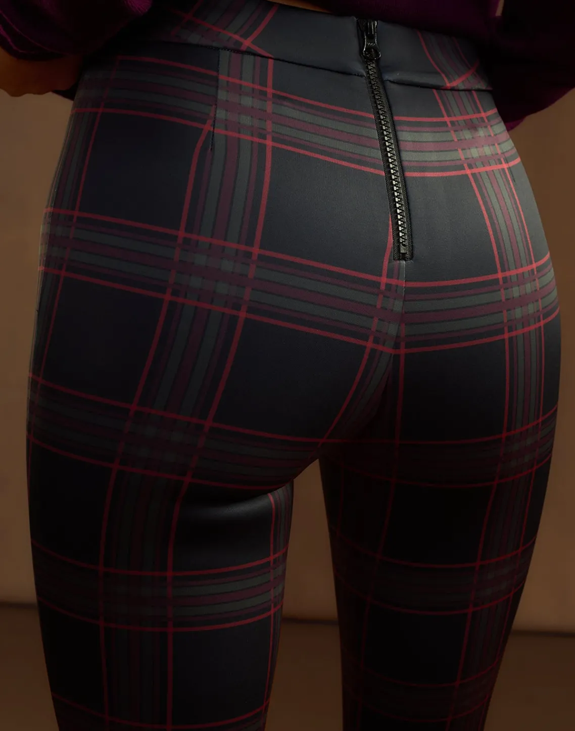 Cynthia Rowley Bonded Fit and Flare Pant BLKRD New