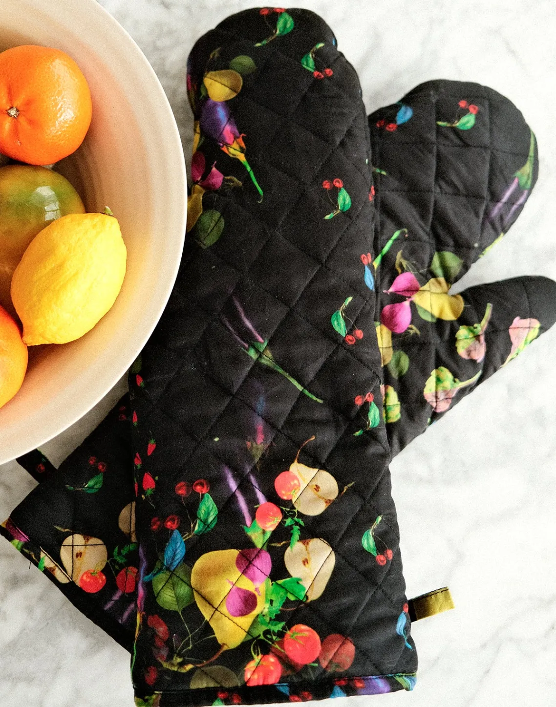 Cynthia Rowley CR x Kit Quilted Oven Mitt BLACK Discount