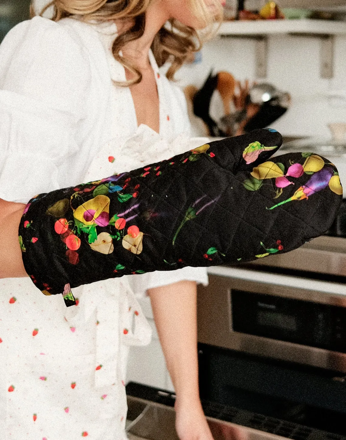 Cynthia Rowley CR x Kit Quilted Oven Mitt BLACK Discount