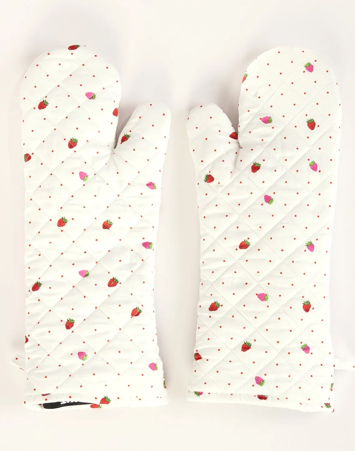 Cynthia Rowley CR x Kit Quilted Oven Mitt White Fashion