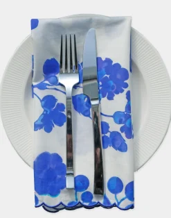 Cynthia Rowley Scallop Embroidered Edge Dinner Napkin WTBLU Sale